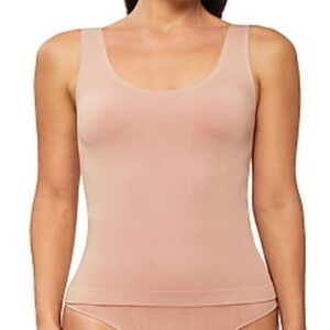 Nancy Ganz shape and smooth light support tank